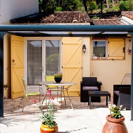 Le Pigeonnier Chambre D'Hotes La Provenc'Ane Salernes Bagian luar foto