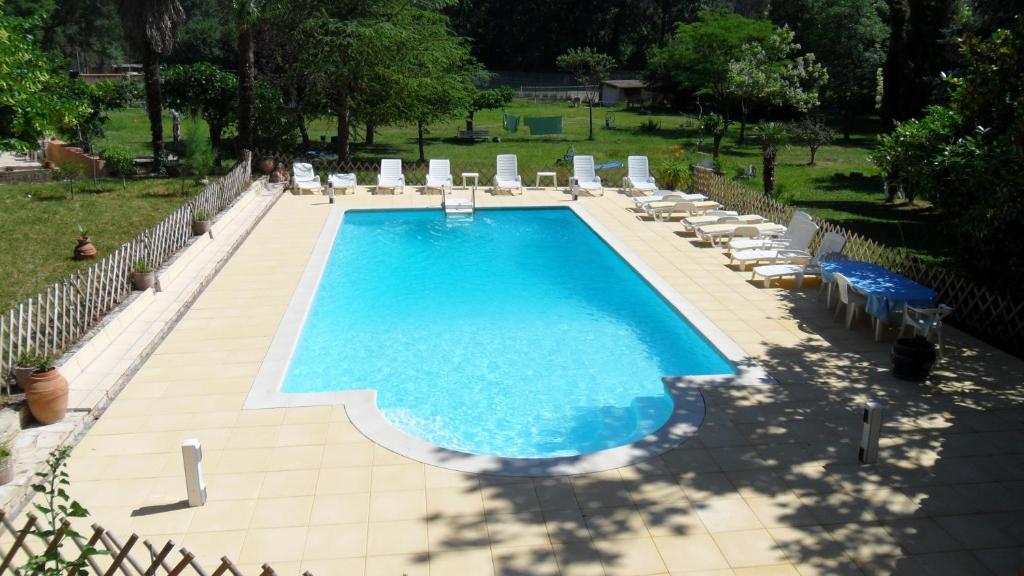 Le Pigeonnier Chambre D'Hotes La Provenc'Ane Salernes Bagian luar foto